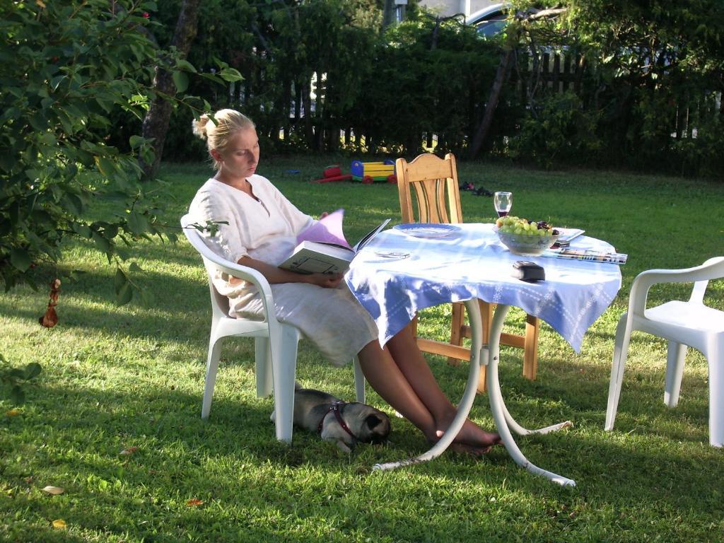 Maenni Guesthouse Haapsalu Oda fotoğraf